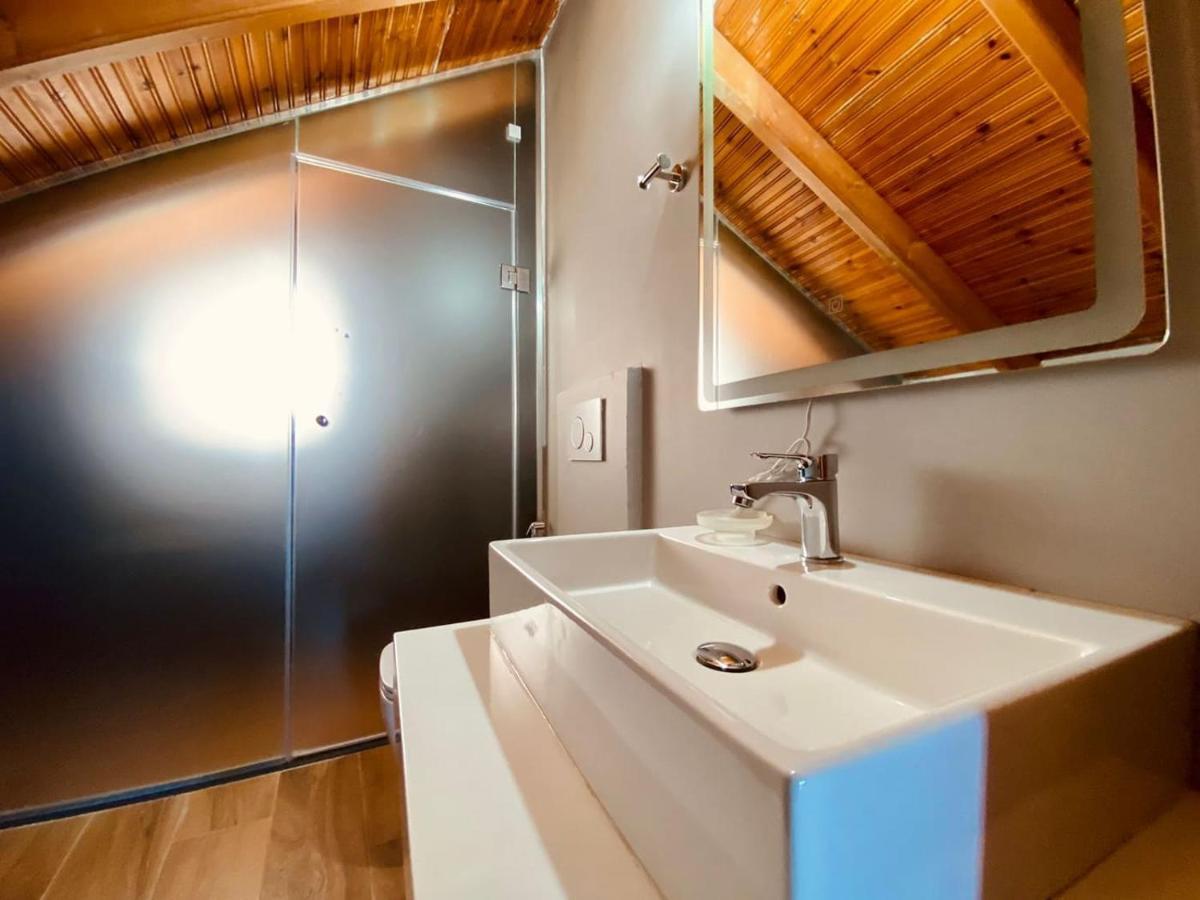Wild Villa Apartments Саранде Екстериор снимка